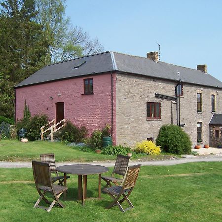 Brynderwen Bed & Breakfast Llangorse Eksteriør bilde